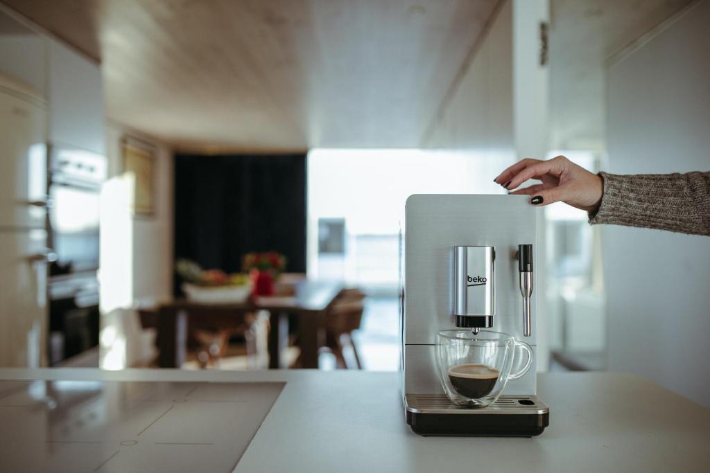 HT Houseboats - domki na wodzie - sauna, lake view - 8