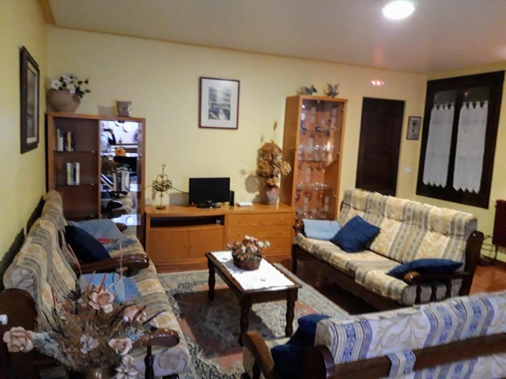 TV a/nebo společenská místnost v ubytování Hotel Rural Molino del Arriero
