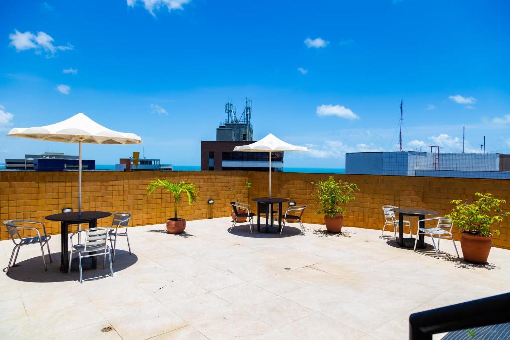  Plaza Praia Suítes