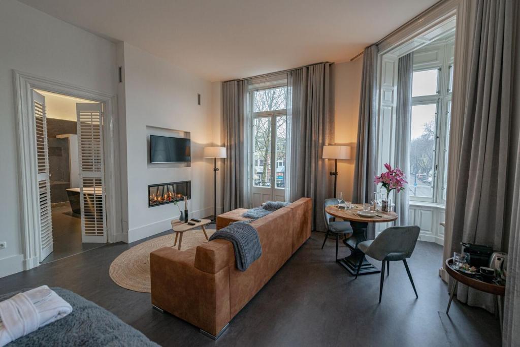 Bossche Suites Stationsweg - Resim 3