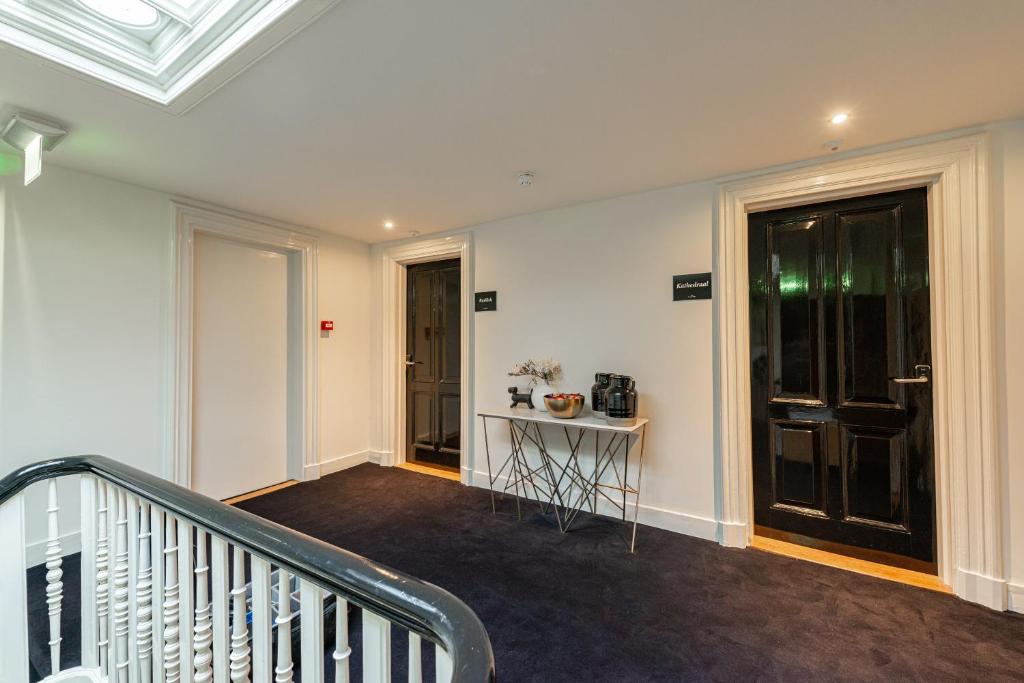 Bossche Suites Stationsweg - Resim 21