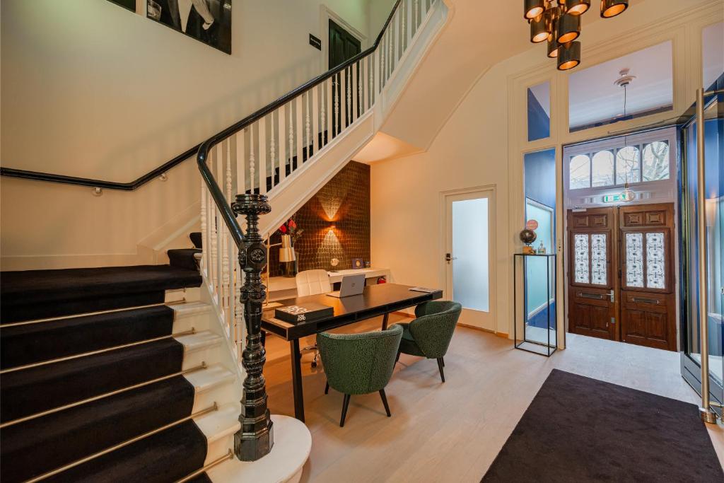 Bossche Suites Stationsweg - Resim 15