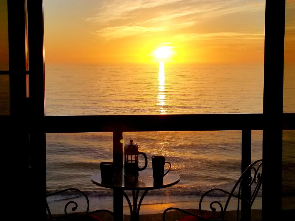 Gallery image of Love Above the Waves -Best Ocean View and Heated Pool in Ocean City