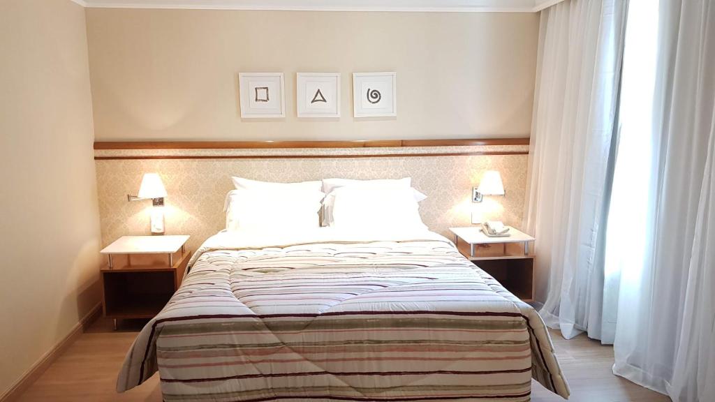  Flat em frente ao Shopping Vila Olímpia