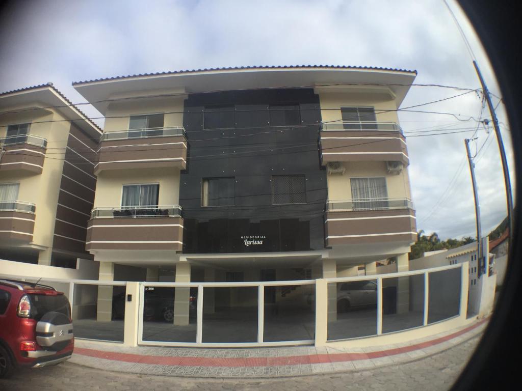  Apto. 2 Dorms. (1 suíte) - Praia dos Ingleses - Floripa