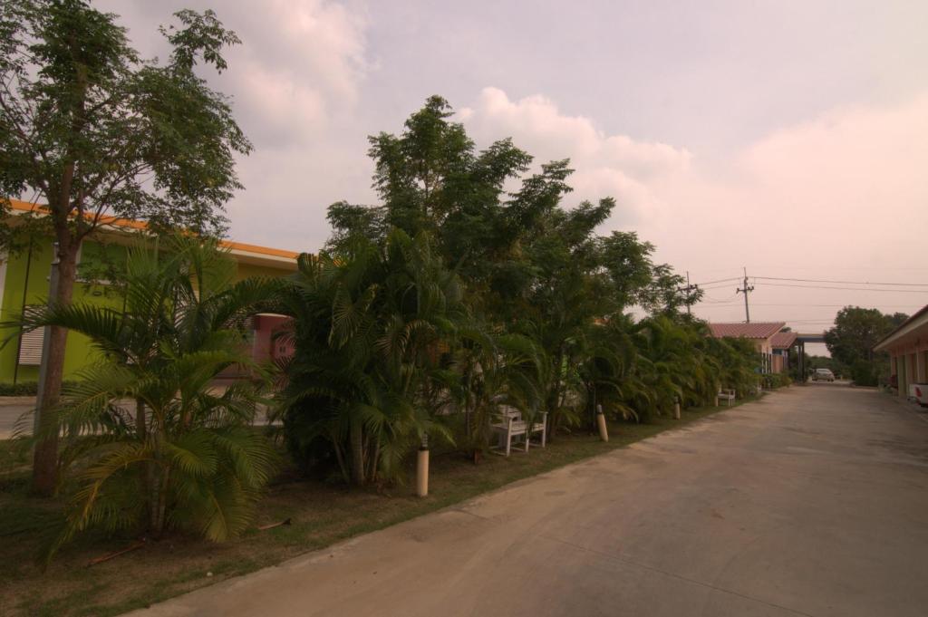 Fotografie z fotogalerie ubytování The Palm Resort Kampeang Saen v destinaci Nakhon Pathom
