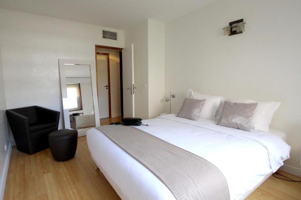 Short Stay Paris Apartments - Standard Apartment