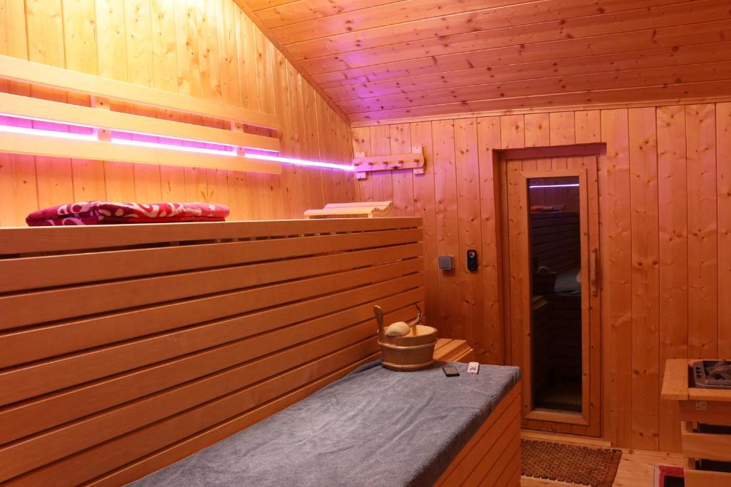 Fotografie z fotogalerie ubytování Apartment Erlauf - Ursprung, - 6 Personen, Outdoorsauna mit Bachzugang v destinaci Mitterbach