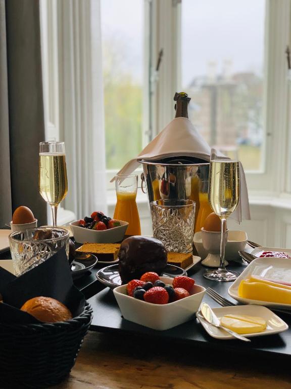 Bossche Suites Stationsweg - Resim 34