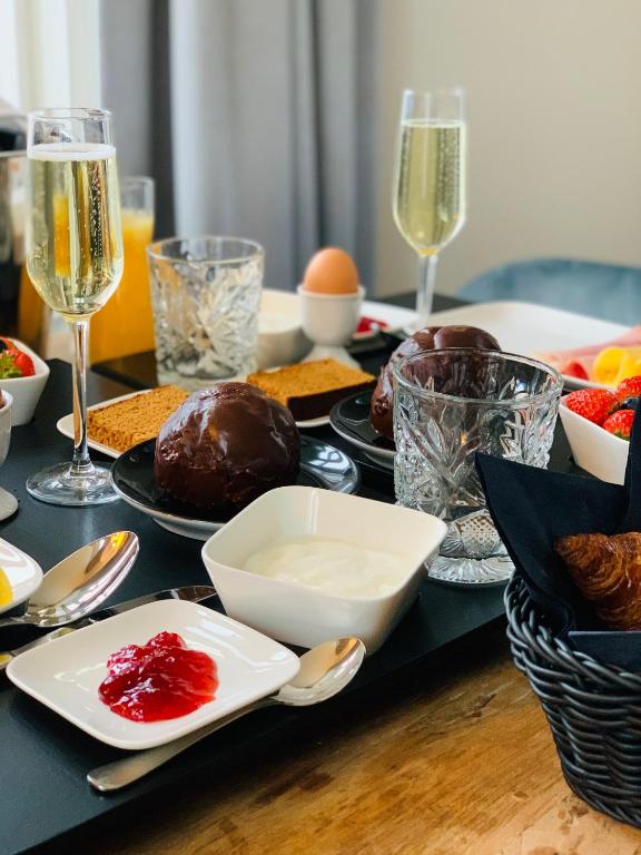 Bossche Suites Stationsweg - Resim 11