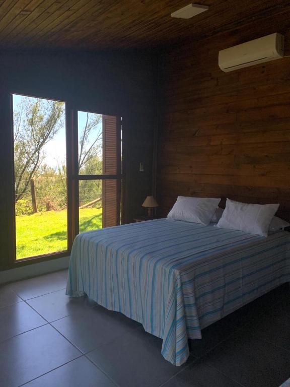  Casa na Praia do Rosa a 100m da beira-mar!