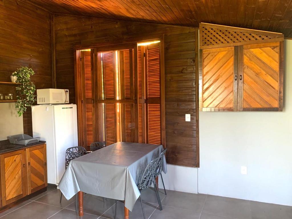  Casa na Praia do Rosa a 100m da beira-mar!