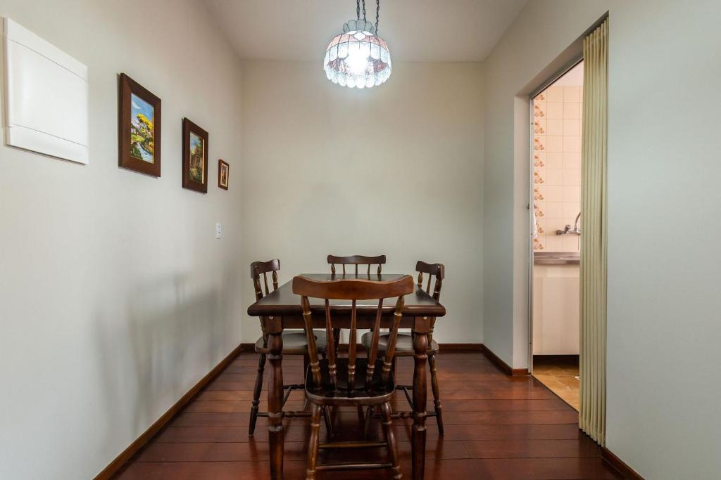  Apartamento na Rua Frei Caneca Em Frente ao Shopping