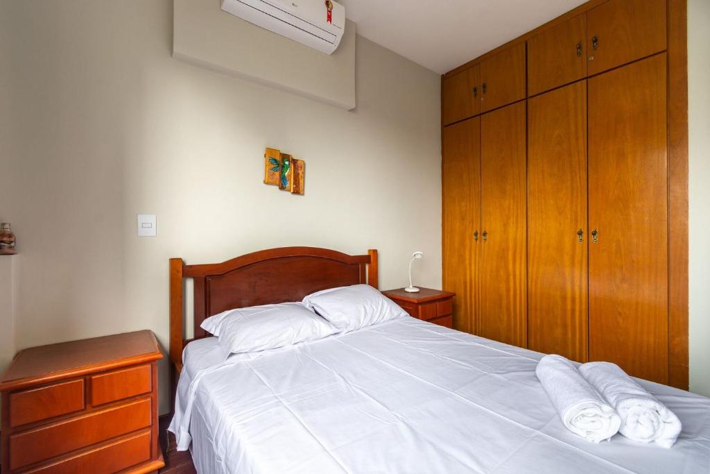  Apartamento na Rua Frei Caneca Em Frente ao Shopping
