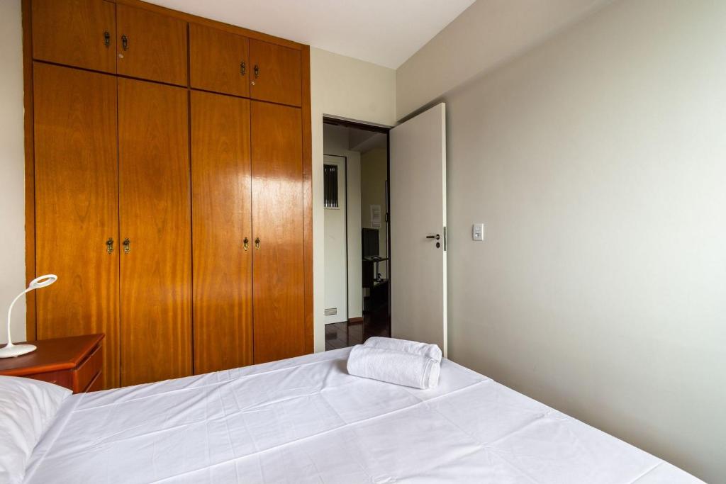  Apartamento na Rua Frei Caneca Em Frente ao Shopping