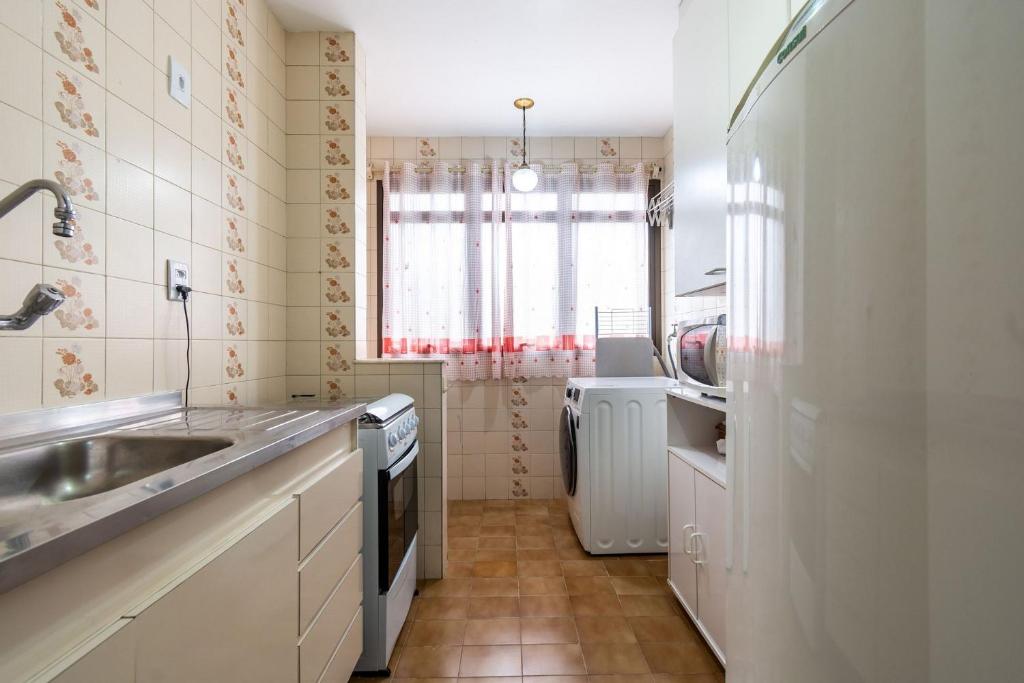  Apartamento na Rua Frei Caneca Em Frente ao Shopping