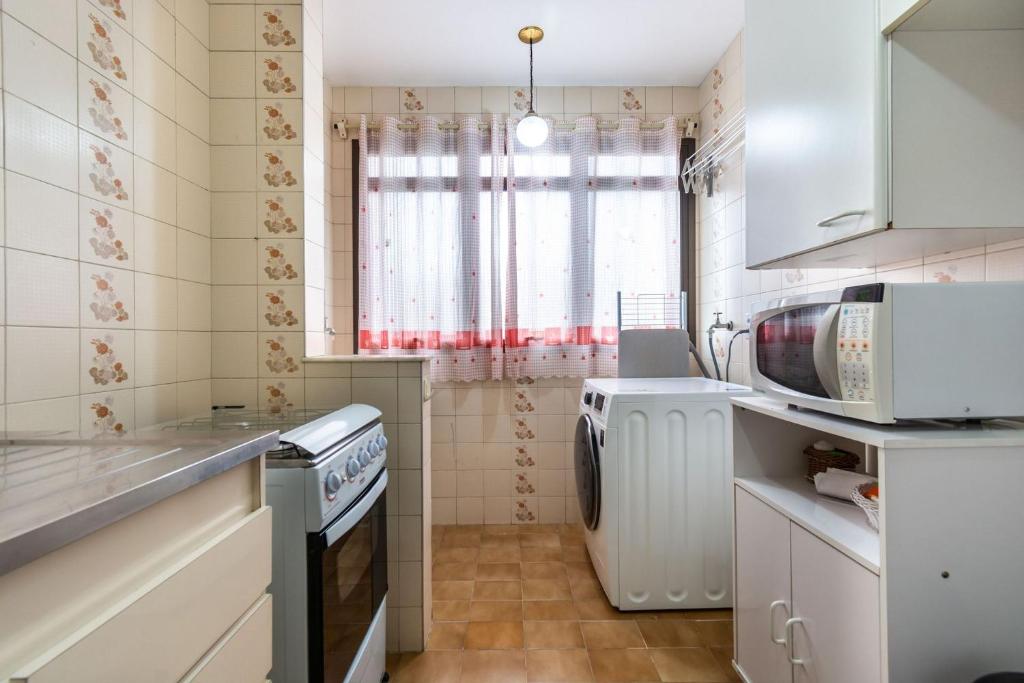  Apartamento na Rua Frei Caneca Em Frente ao Shopping