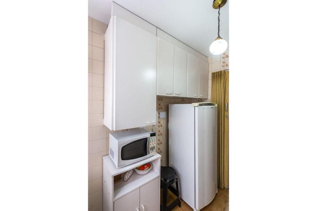  Apartamento na Rua Frei Caneca Em Frente ao Shopping