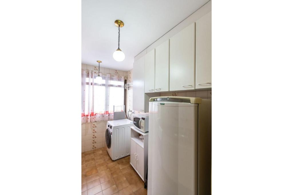  Apartamento na Rua Frei Caneca Em Frente ao Shopping
