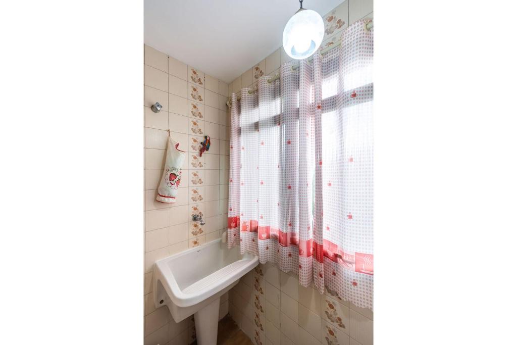  Apartamento na Rua Frei Caneca Em Frente ao Shopping