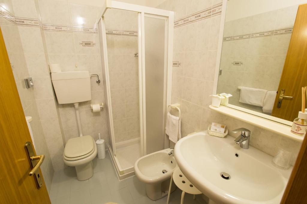 Hotel Fai - Economy Doppel- Oder Zweibettzimmer
