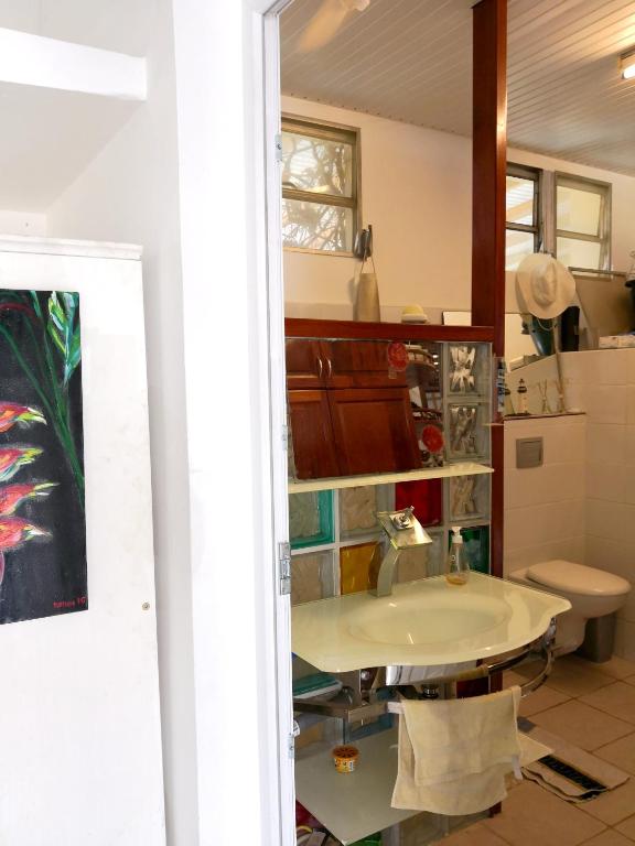 Koupelna v ubytování Appartement moderne à Le Lamentin avec piscine partagée - 20m²