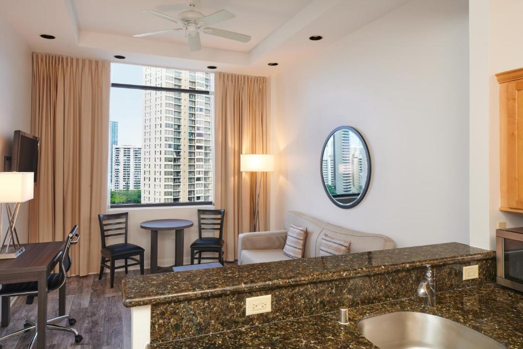Posezení v ubytování Aqua Palms Waikiki