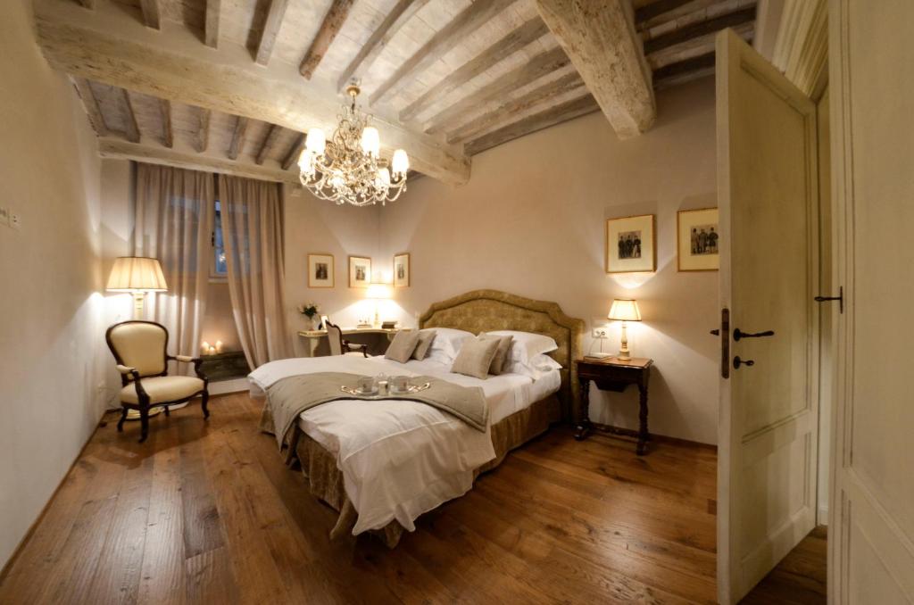 La Corte Di Ambra - Deluxe Double Or Twin Room