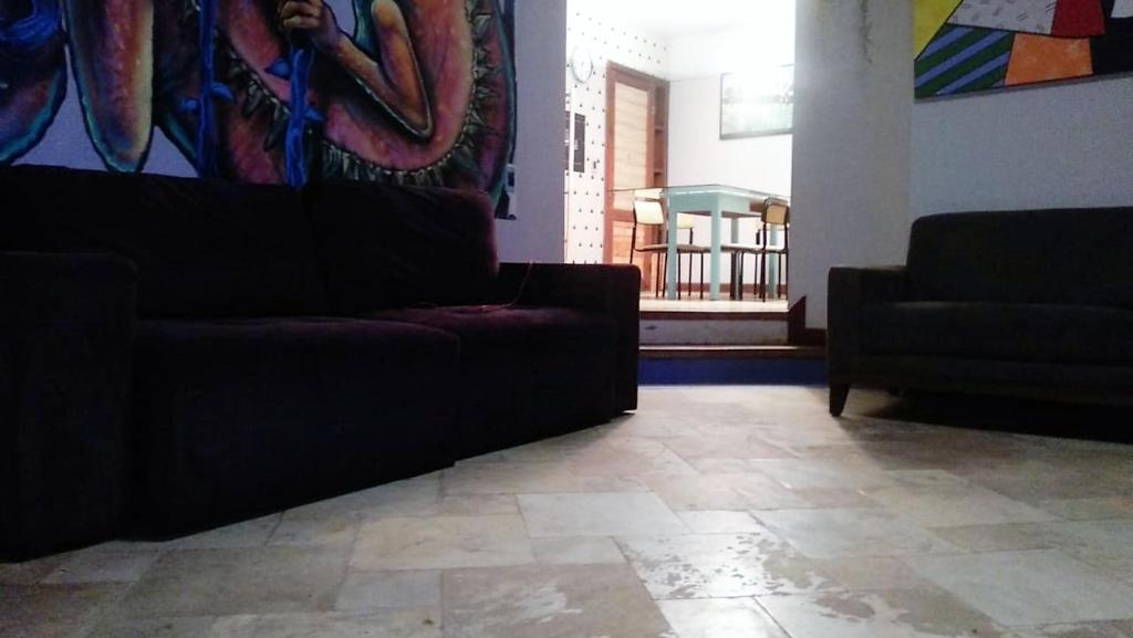  Casa com piscina e jardim