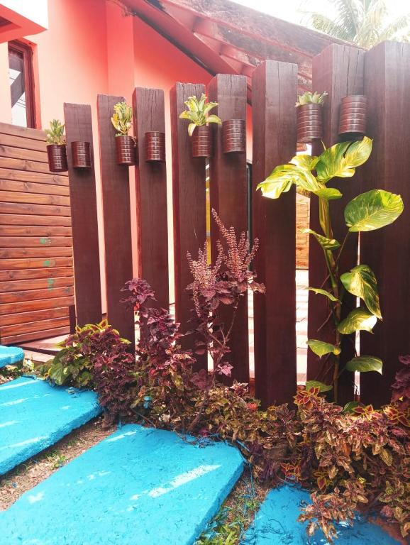  Casa com piscina e jardim