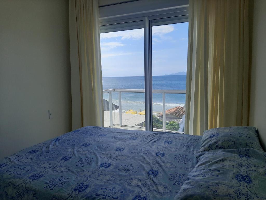  Apto Frente Mar para 6
