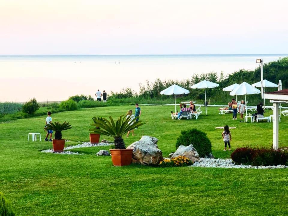 Hosté ubytování Toma's Residence - Front Beach