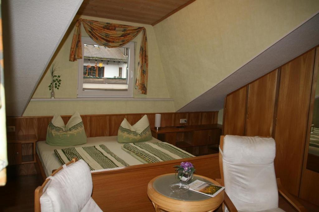 Postel nebo postele na pokoji v ubytování Haus Luise Weber