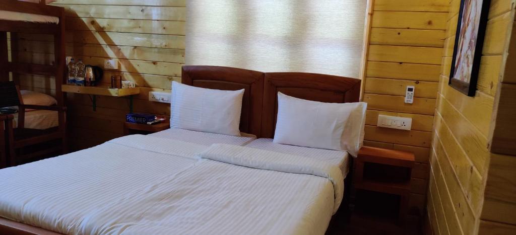 Woodrose Resort - Luxe Viervoudige Kamer