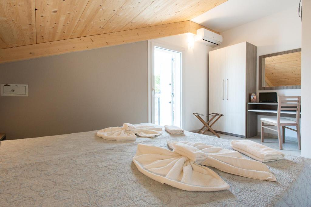 Kuchyň nebo kuchyňský kout v ubytování Hotel Consul Dipendenza la Plata con piscina