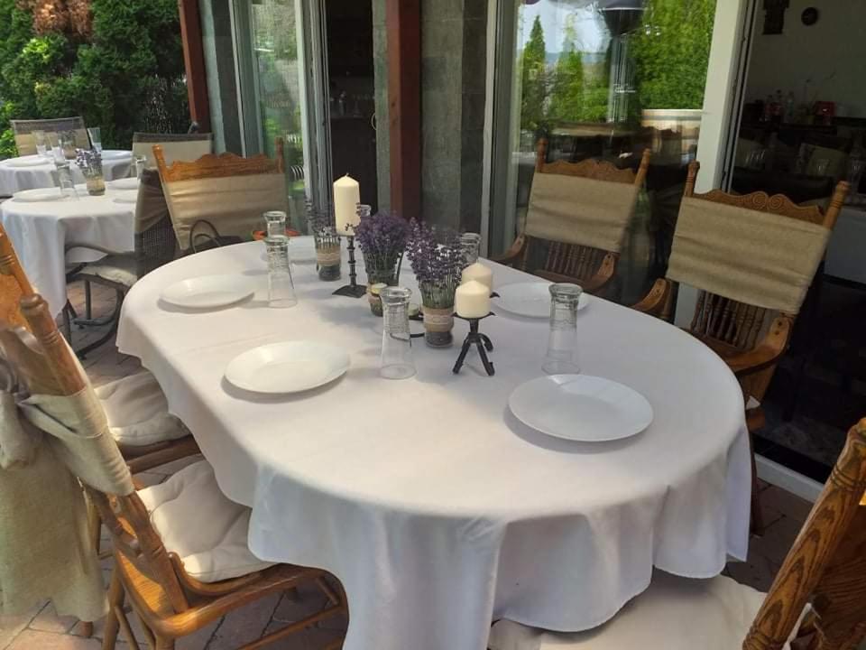 Restaurace v ubytování Gránit Villa