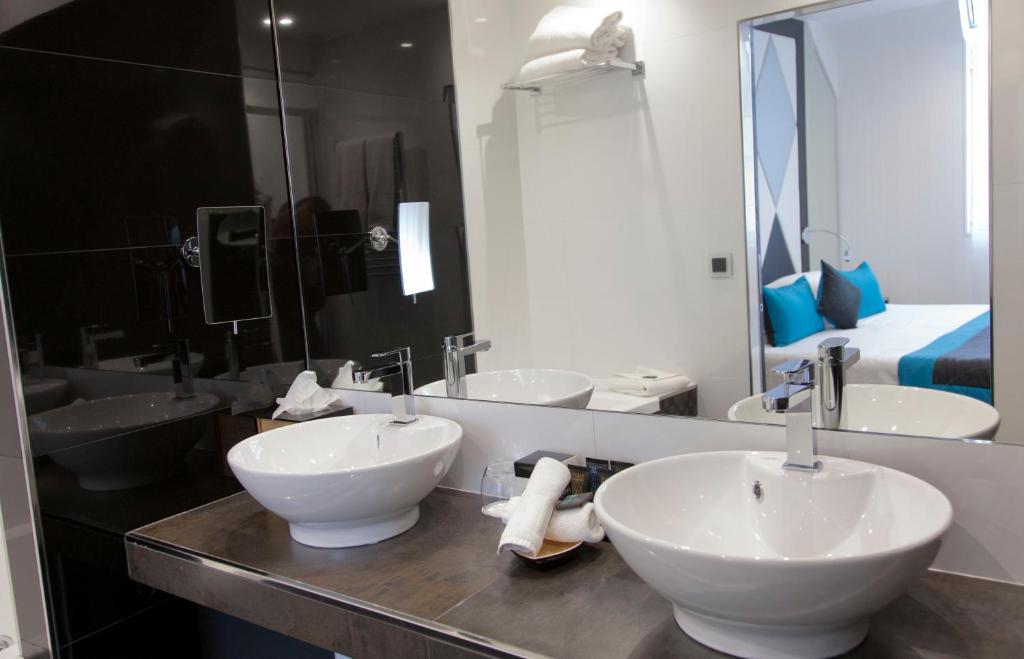 L'Empire Paris - Louvre - Resim 13