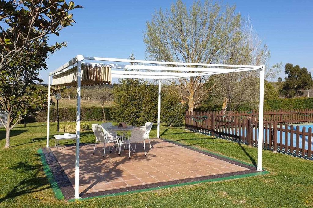 Vonkajšia záhrada v ubytovaní Finca la barrosa ciudad y campo juntos