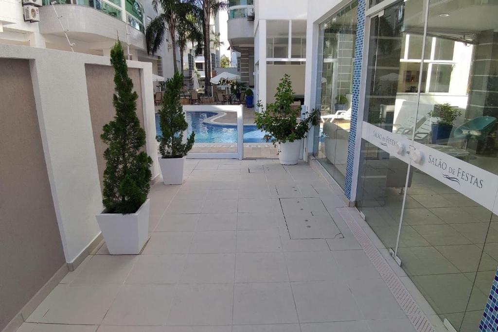  Porto Del Mar Residence