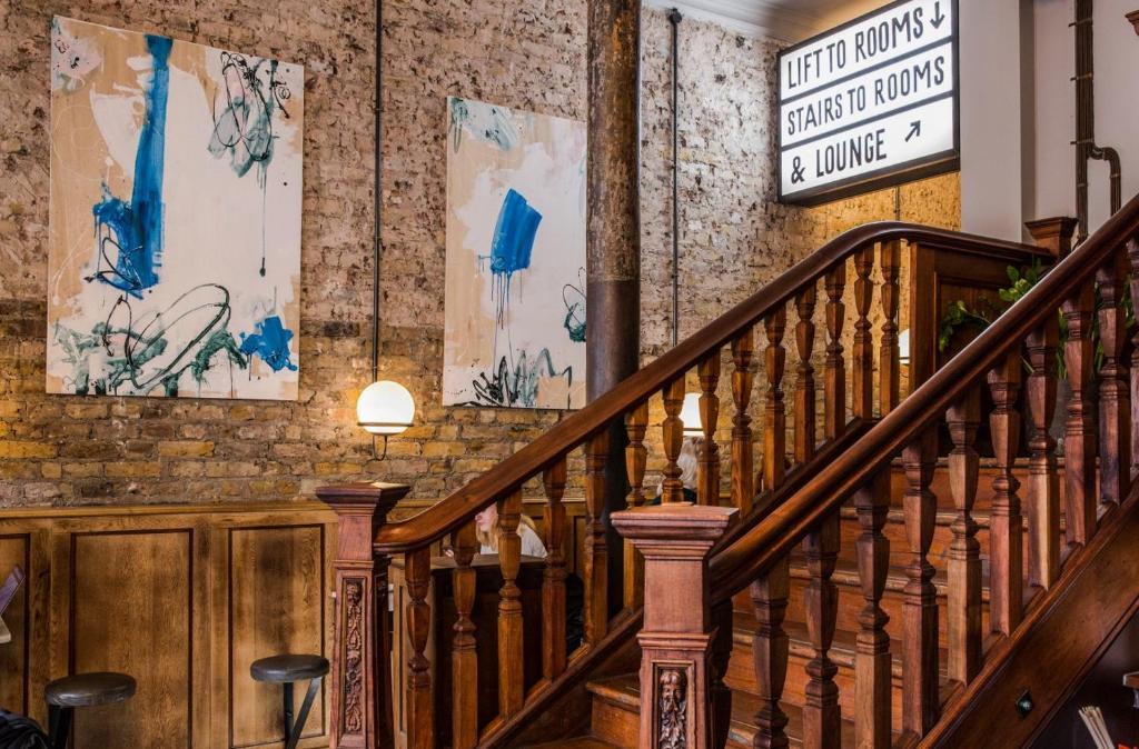 The Pilgrm - Resim 17