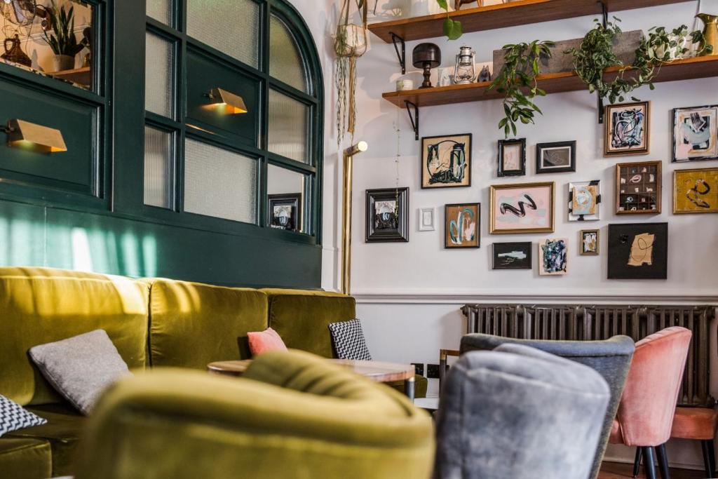 The Pilgrm - Resim 25