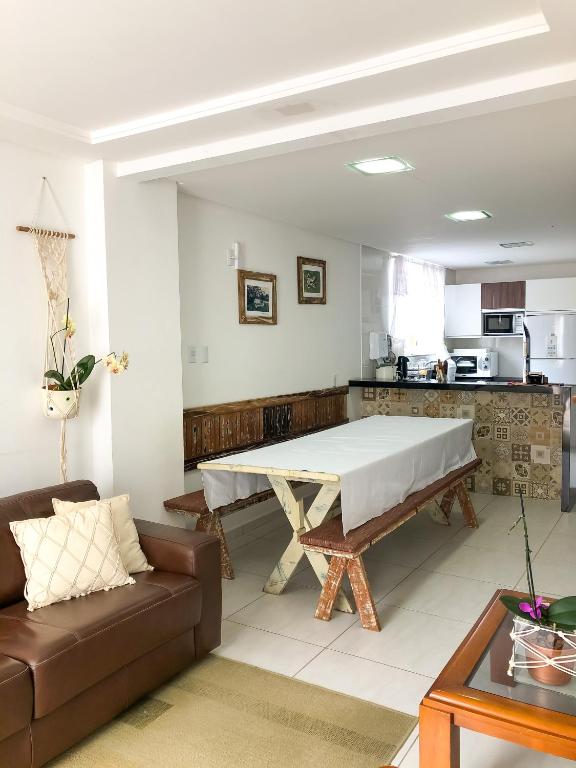 Casa 2 quadras da praia de Palmas