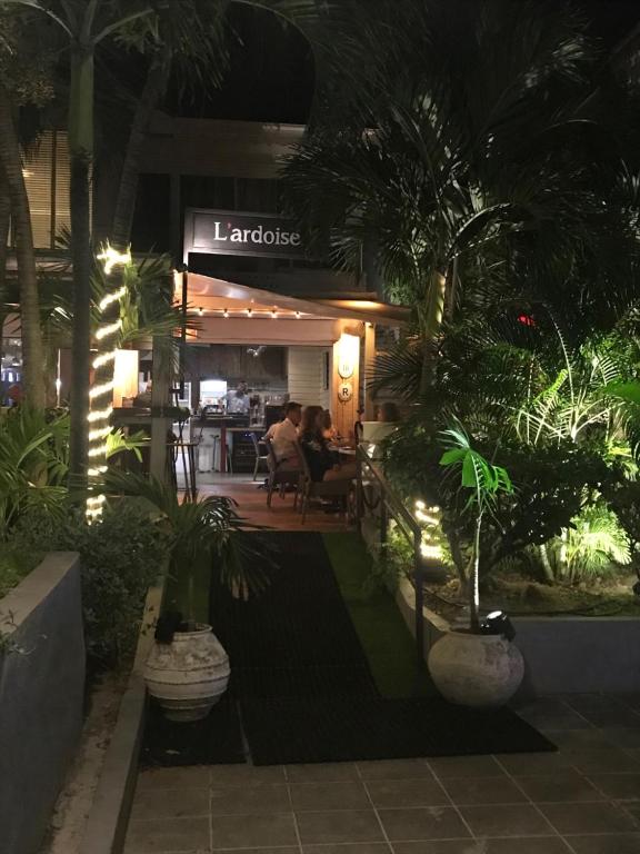 Onsite Dining