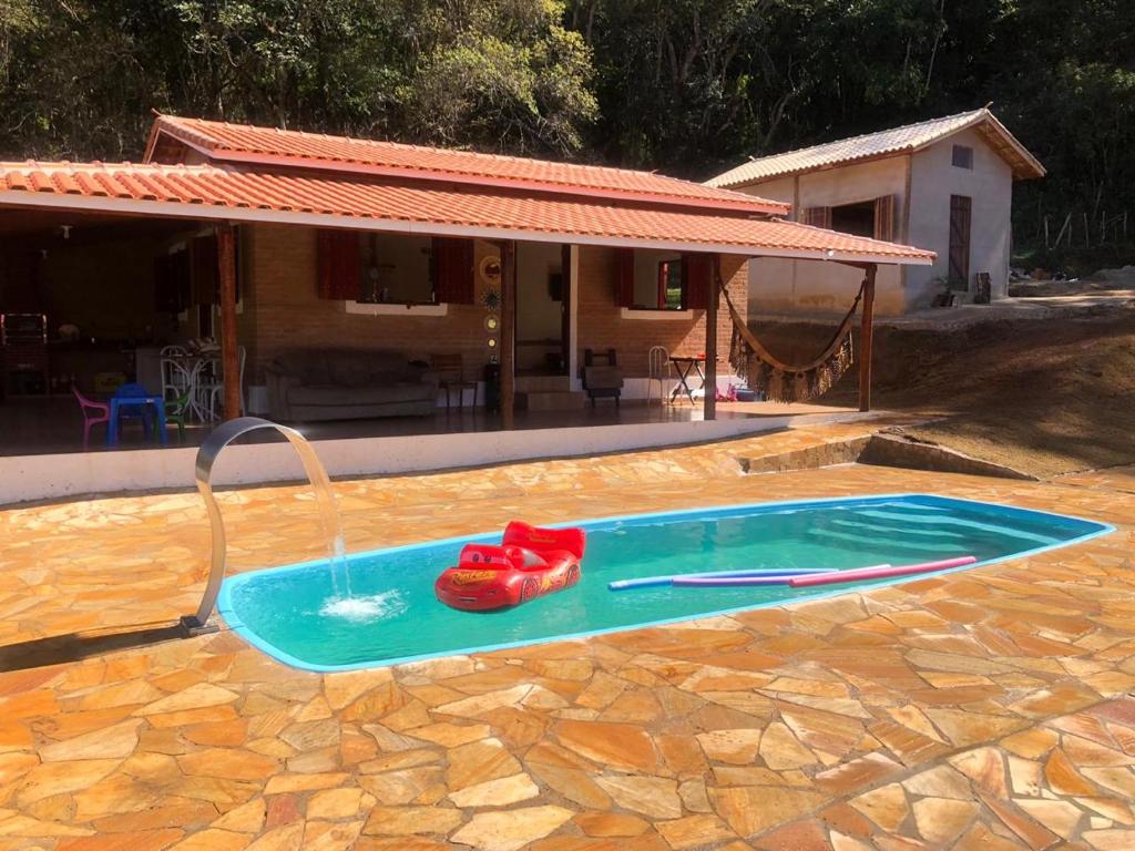  Recanto a 2 Km do centro de São Thomé com piscina no meio a natureza