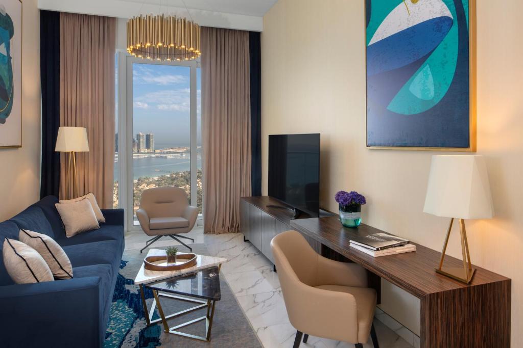 Posezení v ubytování Avani Plus Palm View Dubai Hotel & Suites
