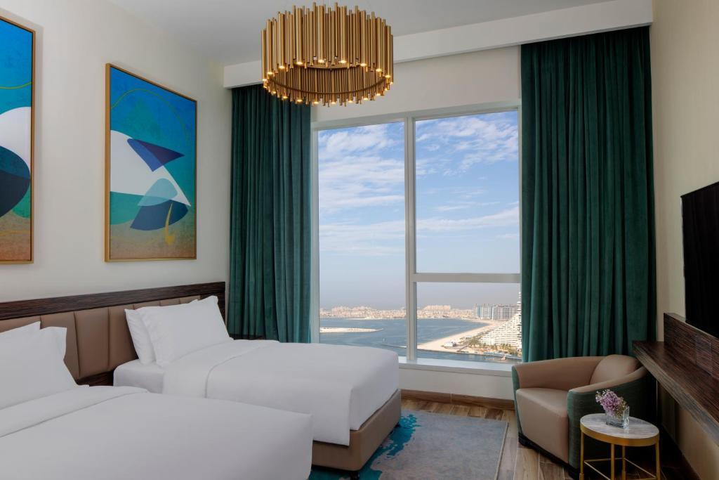 Avani Plus Palm View Dubai Hotel & Suites - Resim 38
