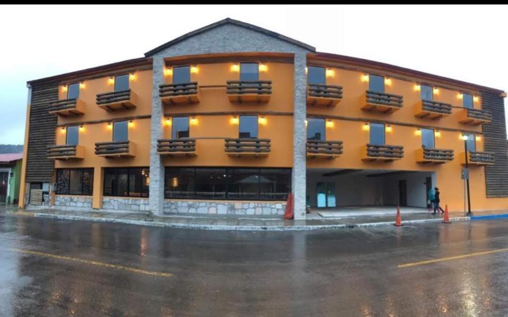Budova, kde se hotel nachází