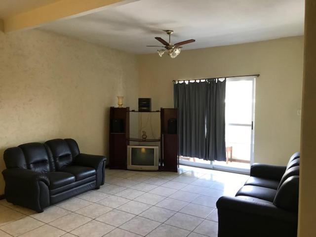  Apartamento 1 por andar