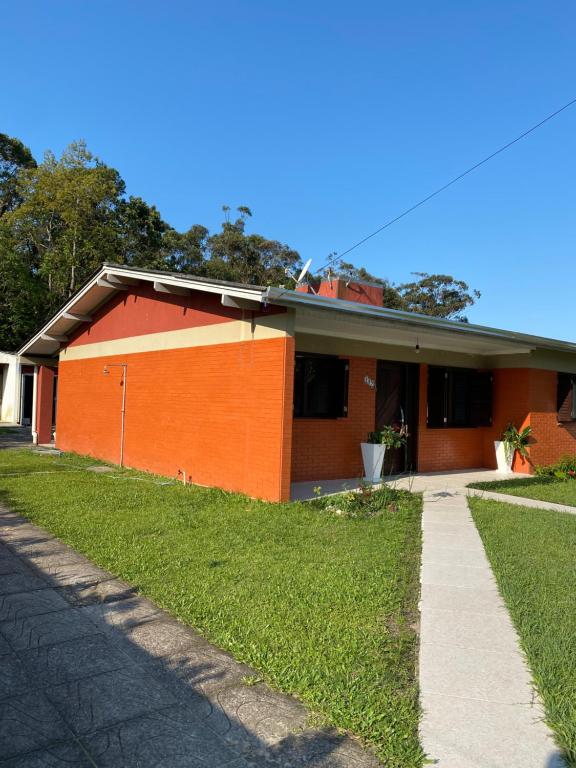  Casa com piscina na praia de Atlântida