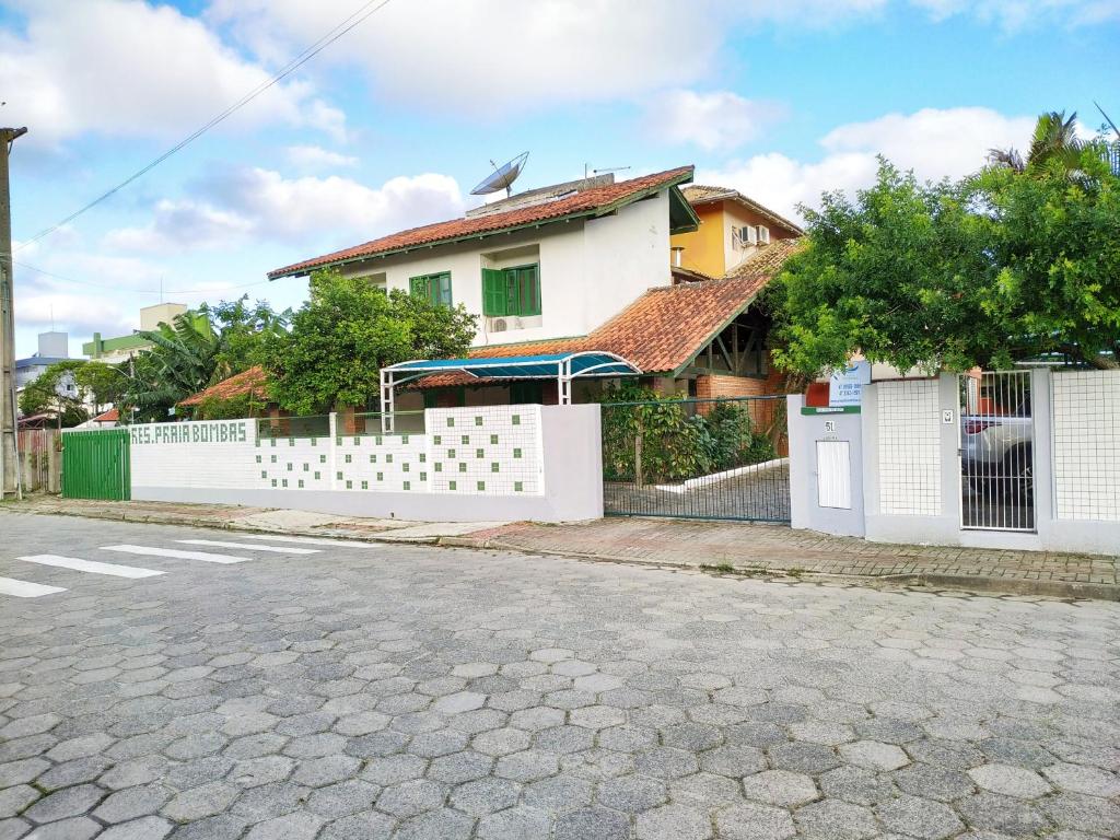  Residencial Praia Bombas